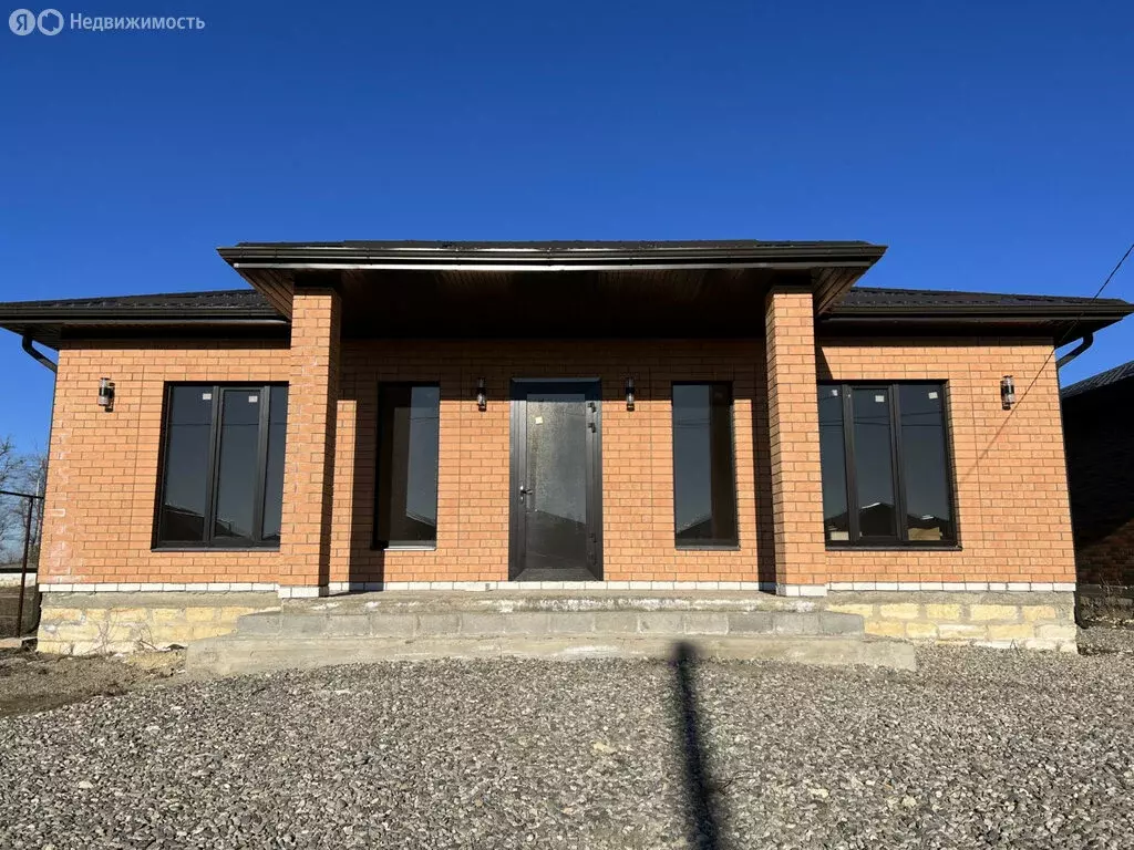 Дом в Михайловск, улица Ишкова, 4 (150 м) - Фото 1
