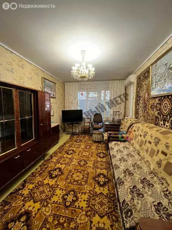 3-комнатная квартира: Элиста, 6-й микрорайон, 3 (62 м) - Фото 1