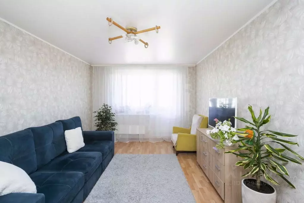 4-к кв. Тюменская область, Тюмень ул. Монтажников, 17к1 (107.5 м) - Фото 1