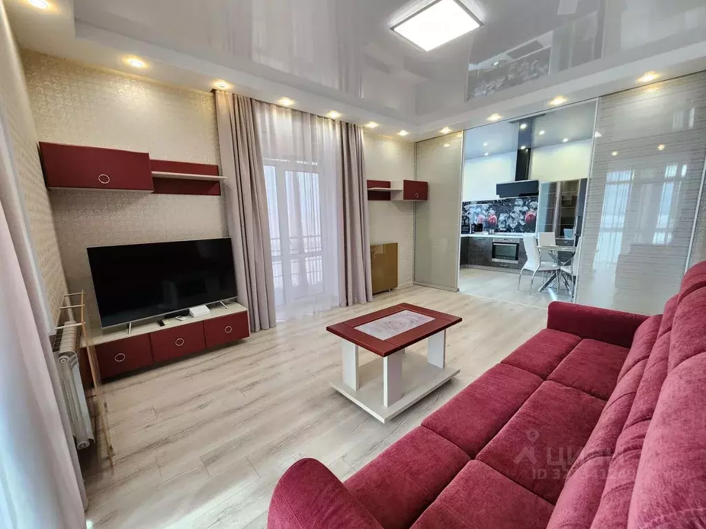 2-к кв. Саратовская область, Саратов Славянская пл., 2 (70.0 м) - Фото 1