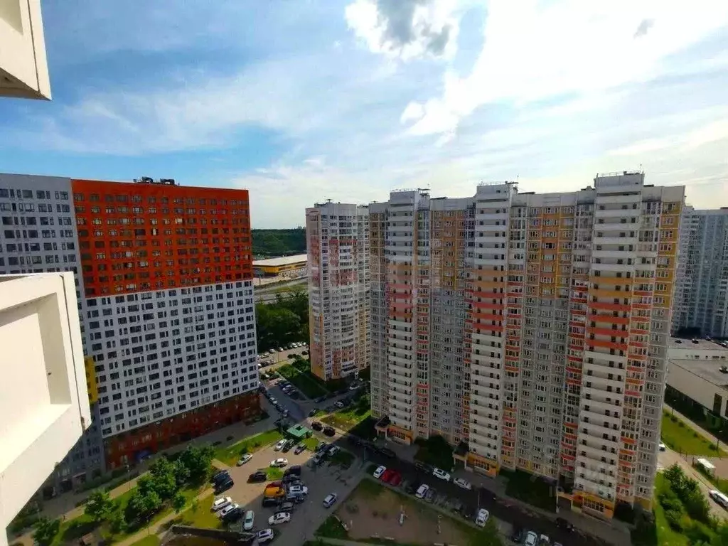 3-к кв. Московская область, Химки Совхозная ул., 16к3 (80.6 м) - Фото 0