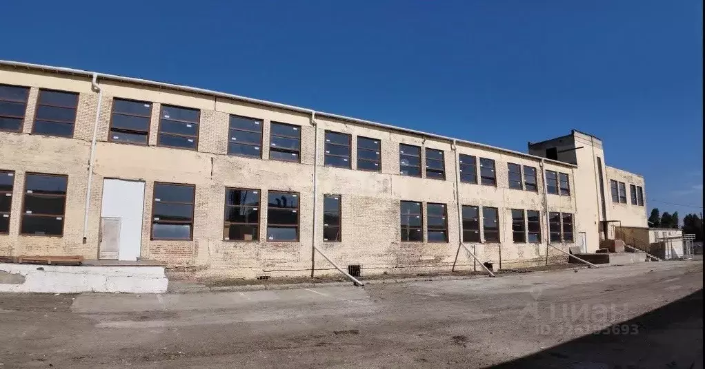 Торговая площадь в Краснодарский край, Ейск Коммунистическая ул. (569 ... - Фото 1