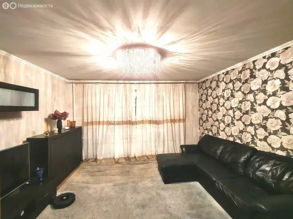 4-комнатная квартира: Абакан, улица Крылова, 94 (77.2 м) - Фото 1