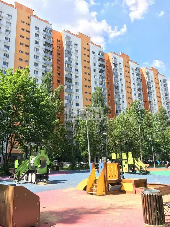 Продается 3-комнатная квартира - Фото 1