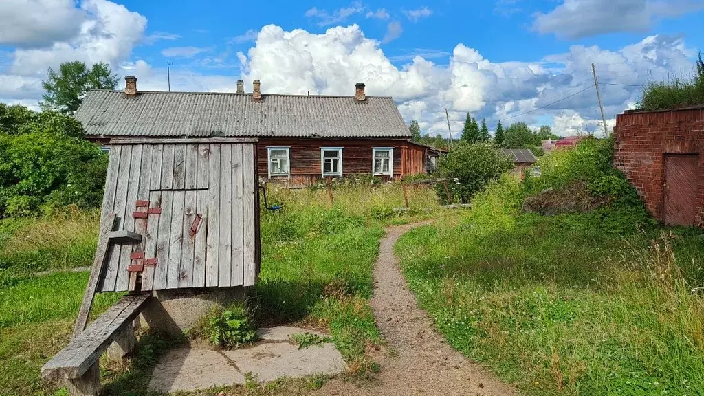 2-к кв. Карелия, Лахденпохский район, пос. Элисенваара ул. ... - Фото 1