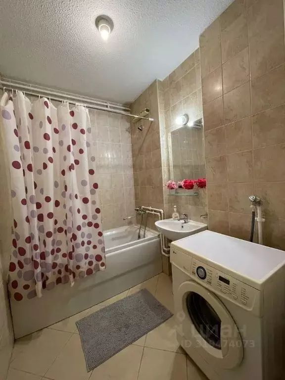 1-к кв. Ямало-Ненецкий АО, Новый Уренгой Оптимистов мкр, 4/2 (45.0 м) - Фото 2