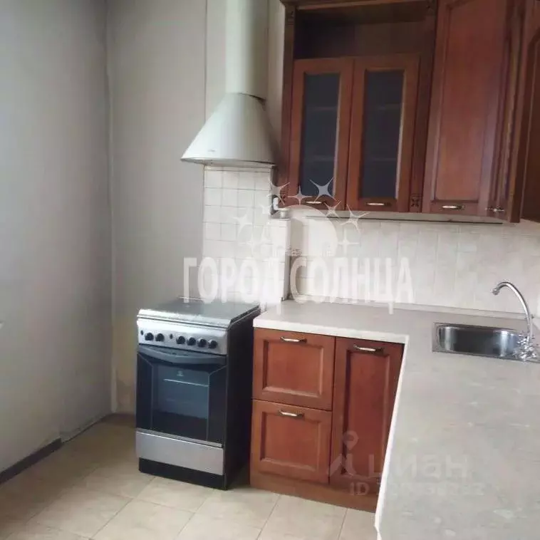 1-к кв. Омская область, Омск пос. Амурский, ул. Нахимова, 8 (37.0 м) - Фото 1