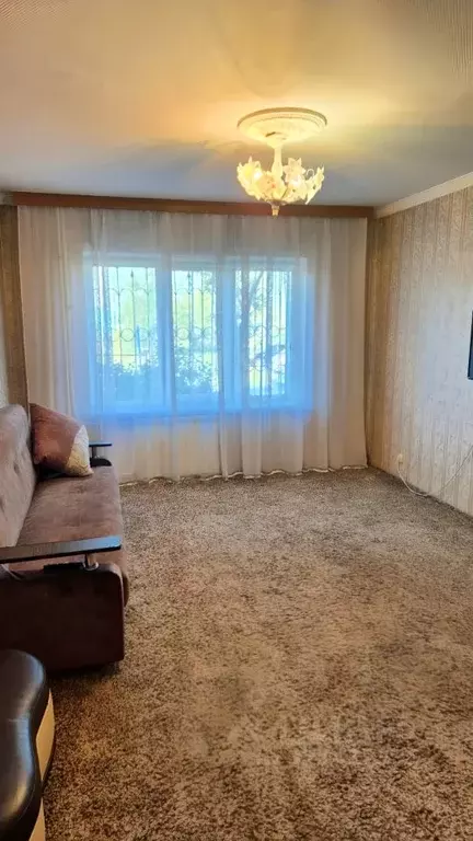 3-к кв. Омская область, Омск Порт-Артур мкр, ул. 22-я Марьяновская, 8 ... - Фото 1