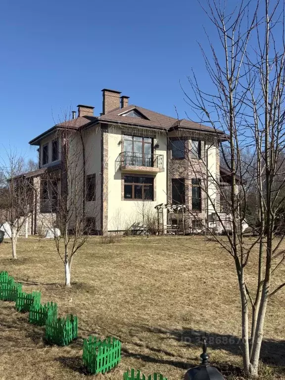 Дом в Ленинградская область, Выборгский район, Рощинское городское ... - Фото 1