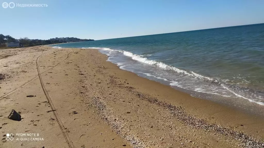 Участок в село Останино, улица Титаренко (8.2 м) - Фото 0