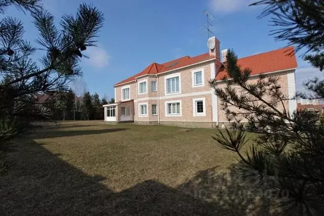 Коттедж в Московская область, Одинцовский городской округ, с. ... - Фото 1