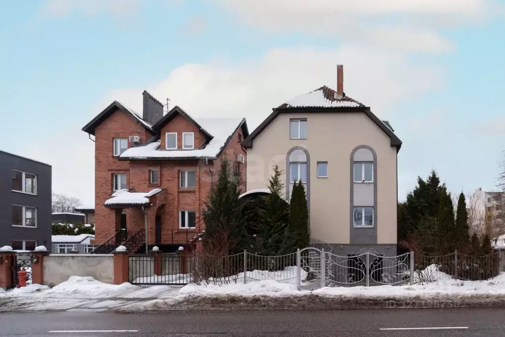 Дом в Калининградская область, Калининград Лесная ул., 77 (290 м) - Фото 1