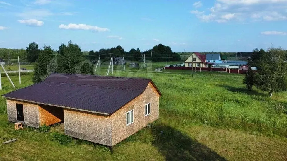 Дом в Тюменская область, Нижнетавдинский район, д. Новопокровка ул. ... - Фото 0