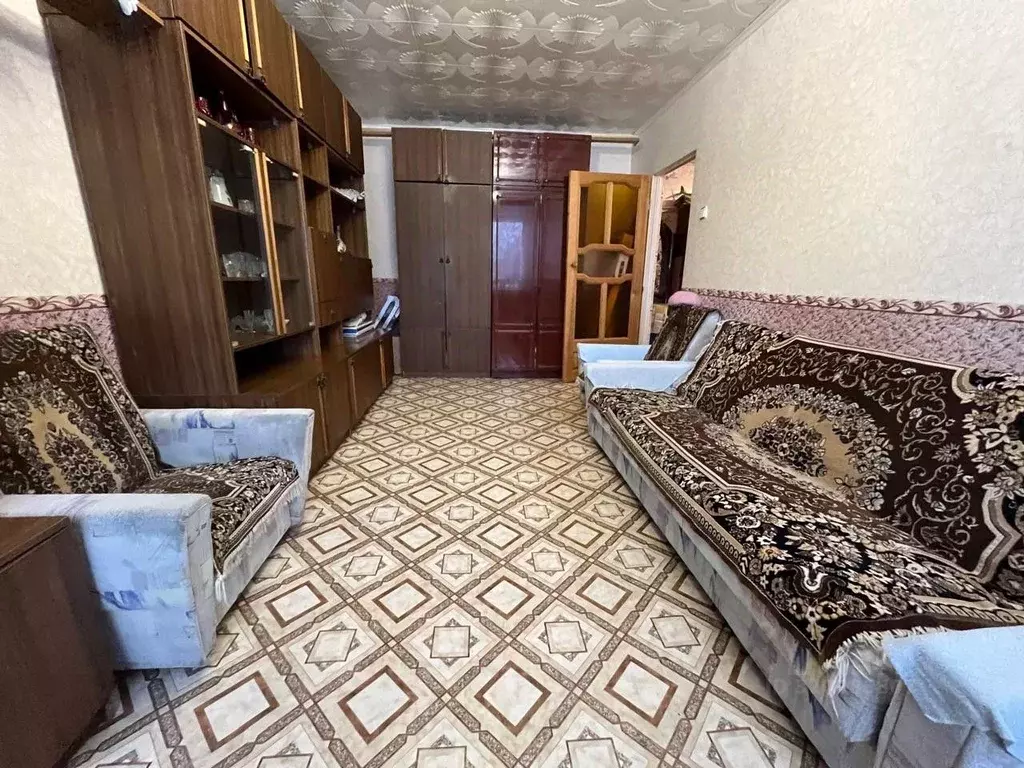3-к кв. Кировская область, Киров Радужный мкр, просп. Строителей, 6 ... - Фото 0