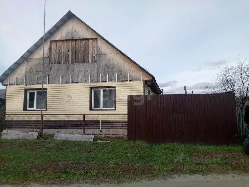 Дом в Курганская область, Белозерский муниципальный округ, с. Кошкино ... - Фото 1