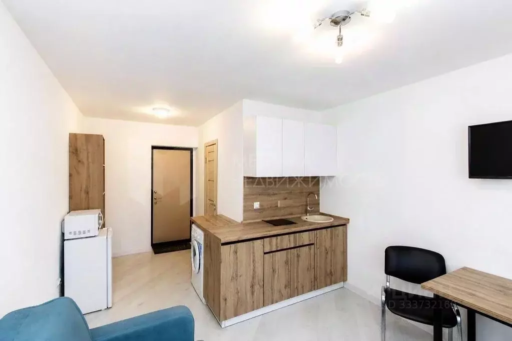 Студия Тюменская область, Тюмень ул. Мельникайте, 83к2 (17.9 м) - Фото 1