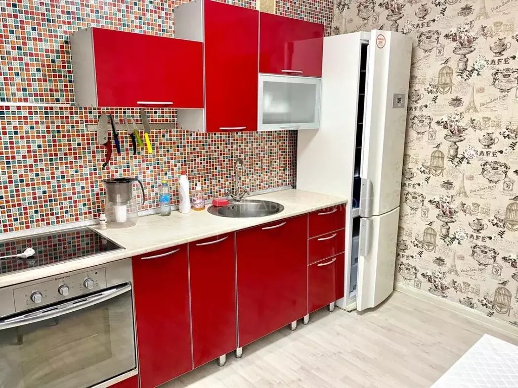 4-к кв. Тюменская область, Тюмень ул. Максима Горького, 23А (72.2 м) - Фото 1