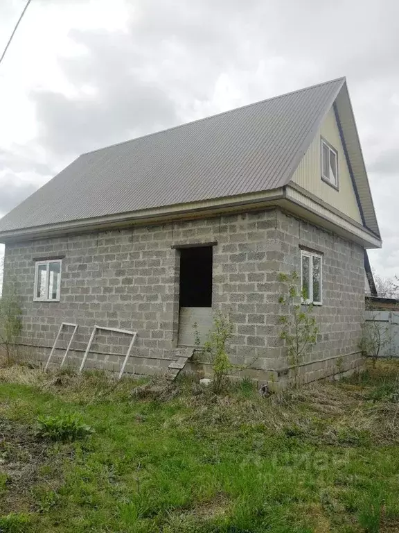 Дом в Башкортостан, Нуримановский район, Новокулевский сельсовет, с. ... - Фото 0