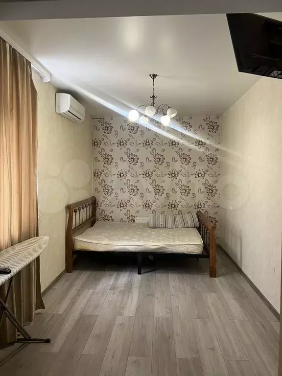 1-к. квартира, 35 м, 1/3 эт. - Фото 0