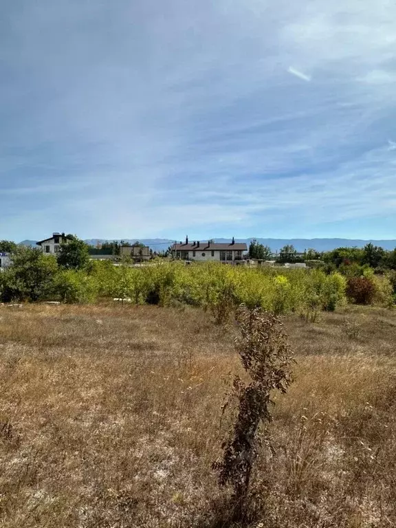 Участок в Крым, Бахчисарайский район, Скалистовское с/пос, Чаир ДСК  ... - Фото 1