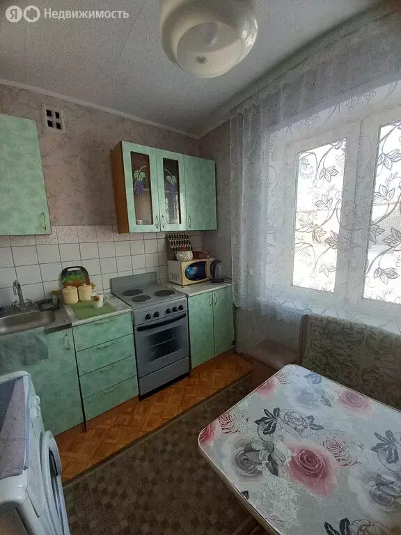 2-комнатная квартира: Усолье-Сибирское, Комсомольская площадь (51 м) - Фото 2