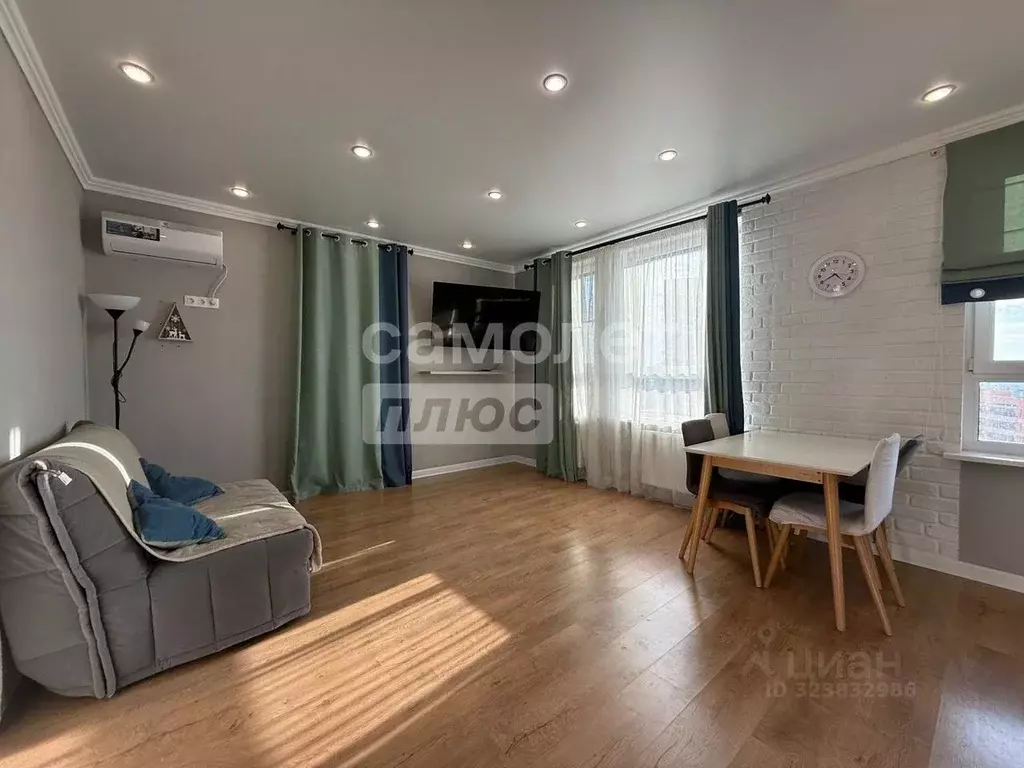 1-к кв. Калужская область, Калуга ул. 65 лет Победы, 17 (57.5 м) - Фото 1