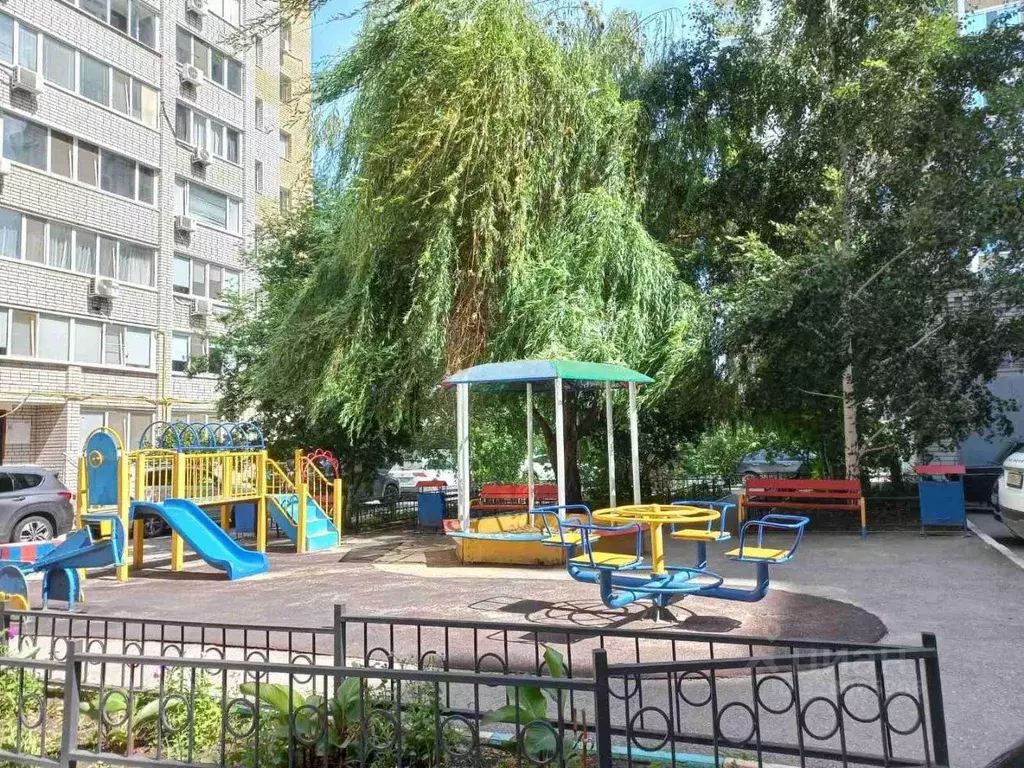 2-к кв. Саратовская область, Саратов Шелковичная ул., 64/66 (66.0 м) - Фото 2