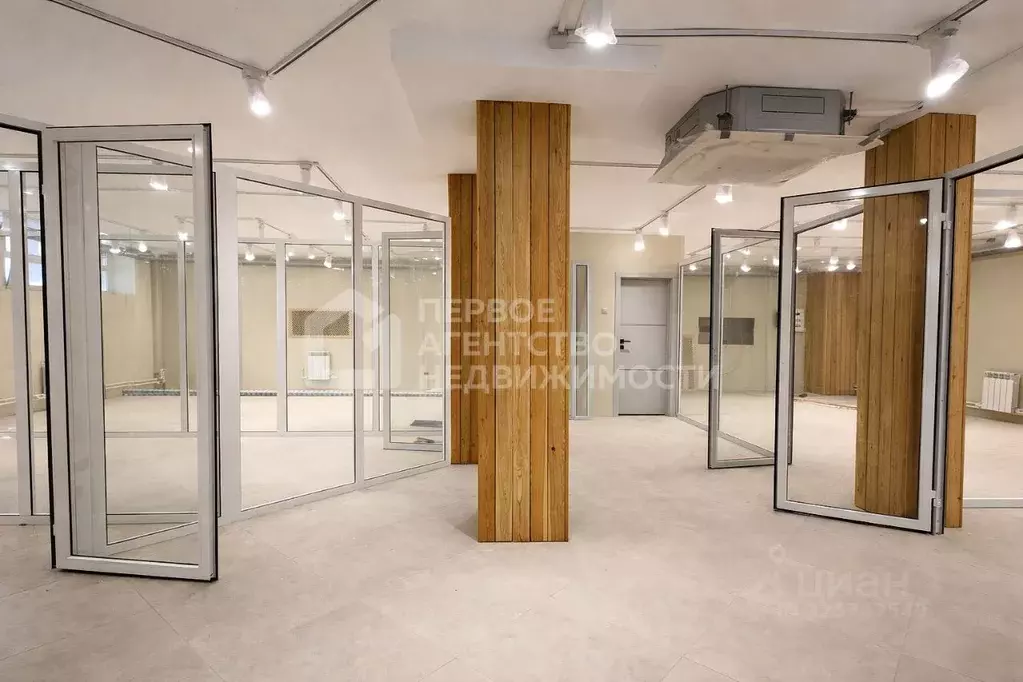 Помещение свободного назначения в Московская область, Серпухов бул. 65 ... - Фото 1