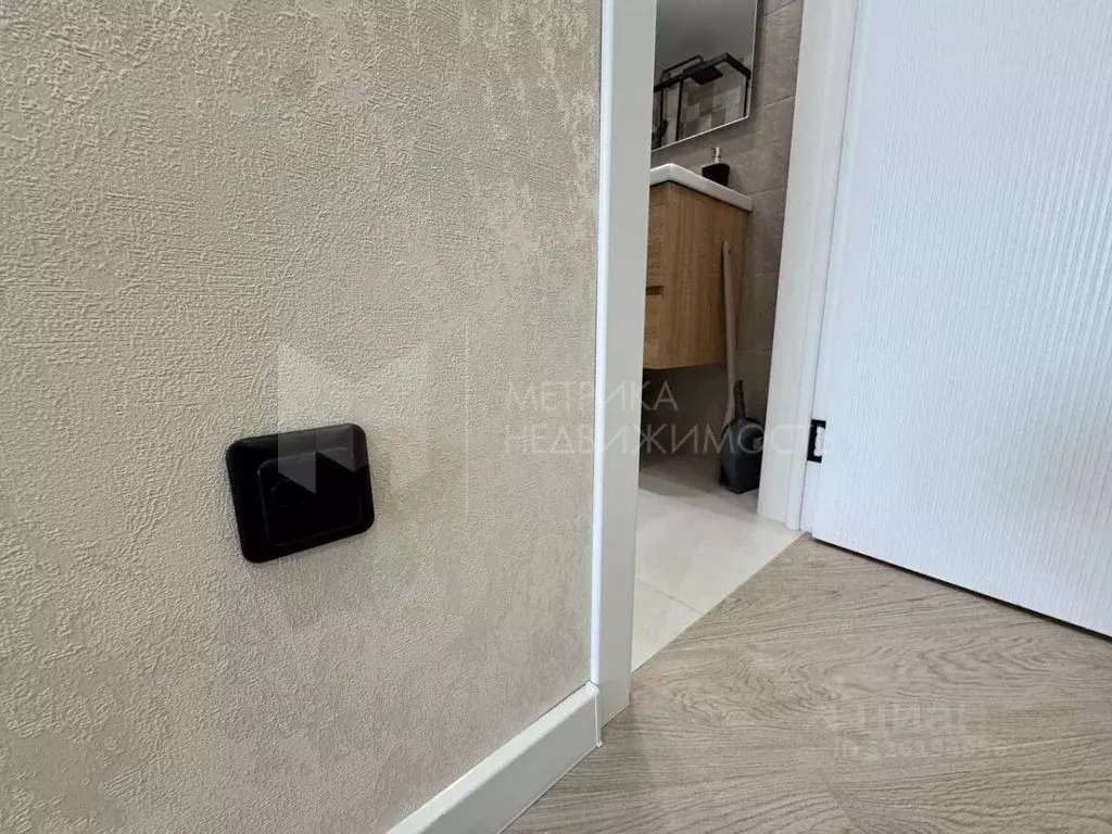 Студия Тюменская область, Тюмень ул. Краснооктябрьская, 6 (32.8 м) - Фото 1