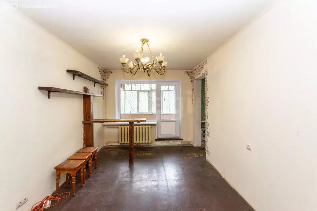 3-комнатная квартира: Тобольск, 4-й микрорайон, 8 (63 м) - Фото 1