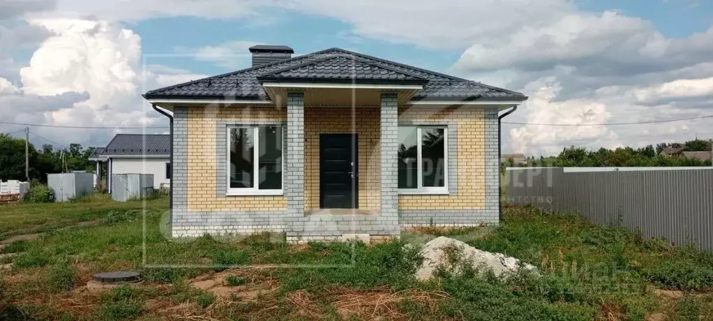 Дом в Воронежская область, Новоусманский район, Никольское с/пос, пос. ... - Фото 1