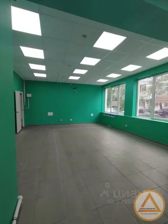 Торговая площадь в Краснодарский край, Туапсе ул. Свободы (90 м) - Фото 1