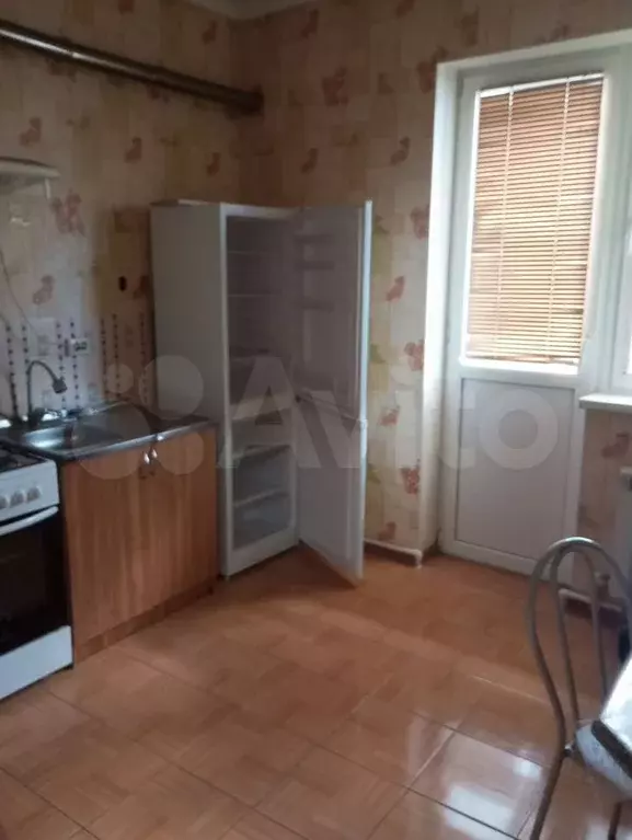 2-к. квартира, 70 м, 1/3 эт. - Фото 1