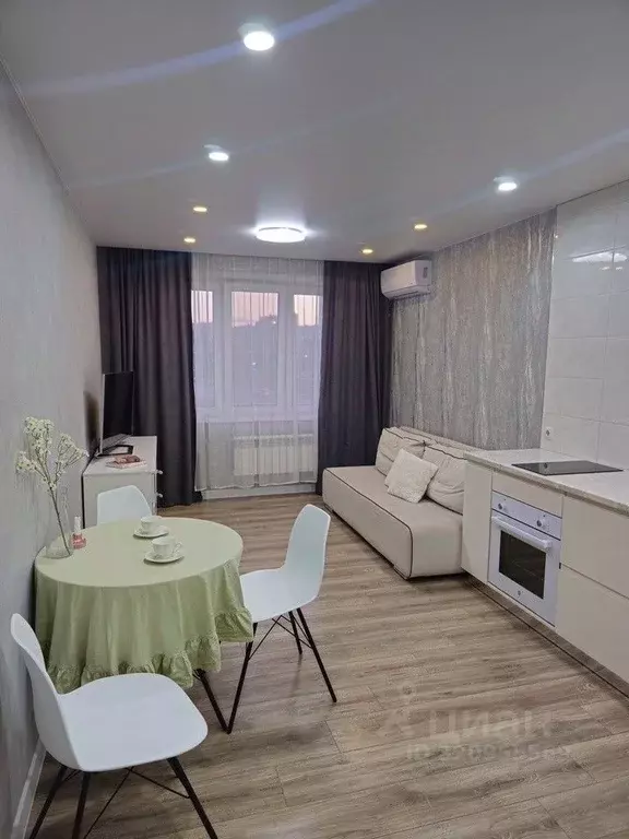 1-к кв. Чувашия, Чебоксары бул. Солнечный, 8к2 (43.0 м) - Фото 0