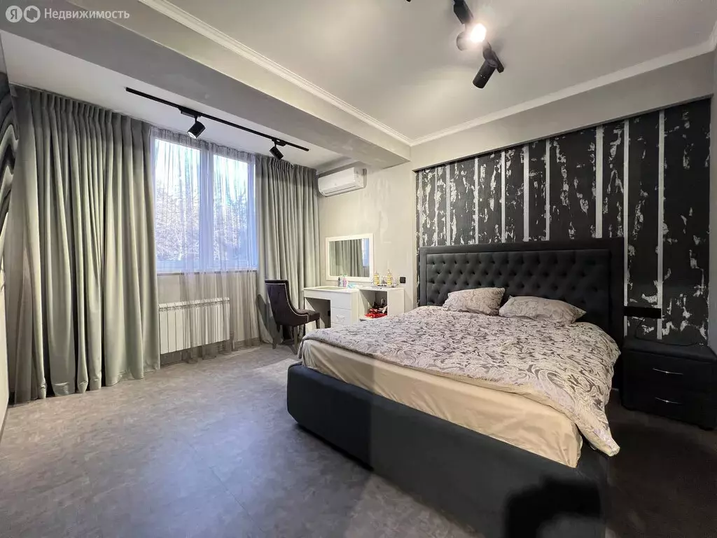 3-комнатная квартира: Сочи, Коммунальная улица, 41Б (83 м) - Фото 1