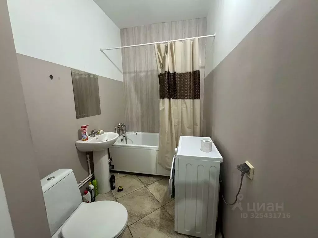 Студия Татарстан, Казань просп. Альберта Камалеева, 34Б (32.0 м) - Фото 1