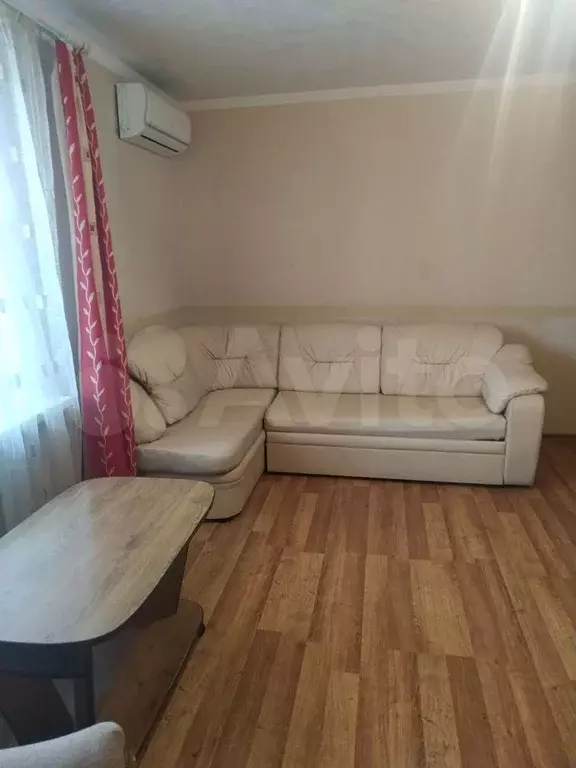 1-к. квартира, 40 м, 1/10 эт. - Фото 0