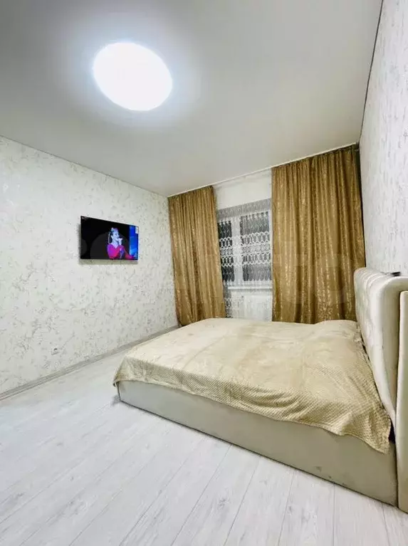 1-к. квартира, 40м, 4/5эт. - Фото 1