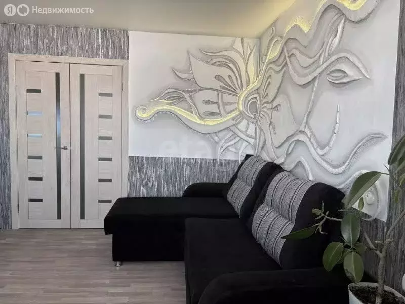 3-комнатная квартира: Ангарск, 84-й квартал, 18 (65.3 м) - Фото 2