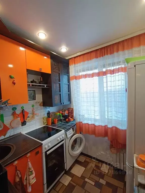 2-к кв. Хакасия, Черногорск ул. Чапаева, 39 (45.0 м) - Фото 1