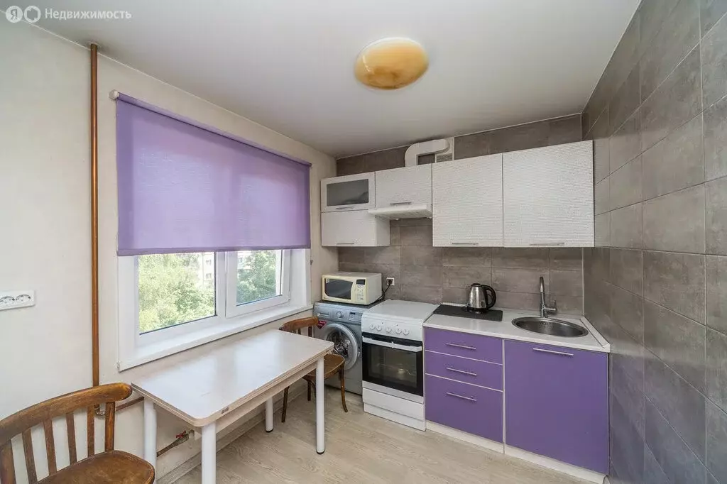 2-комнатная квартира: Иркутск, улица Помяловского, 24 (46 м) - Фото 0