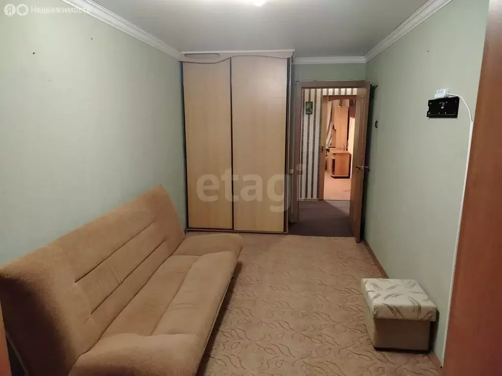 2-комнатная квартира: Петропавловск-Камчатский, улица Пономарёва, 12 ... - Фото 2