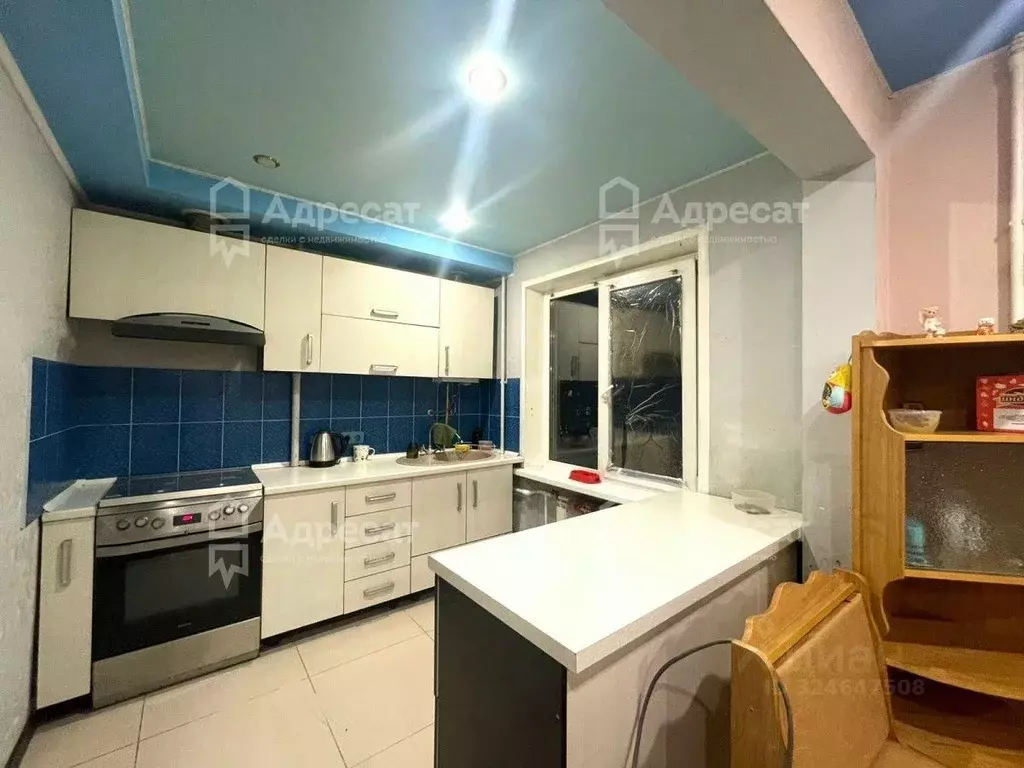 3-к кв. Волгоградская область, Волгоград ул. Козьмы Минина, 4А (58.7 ... - Фото 0