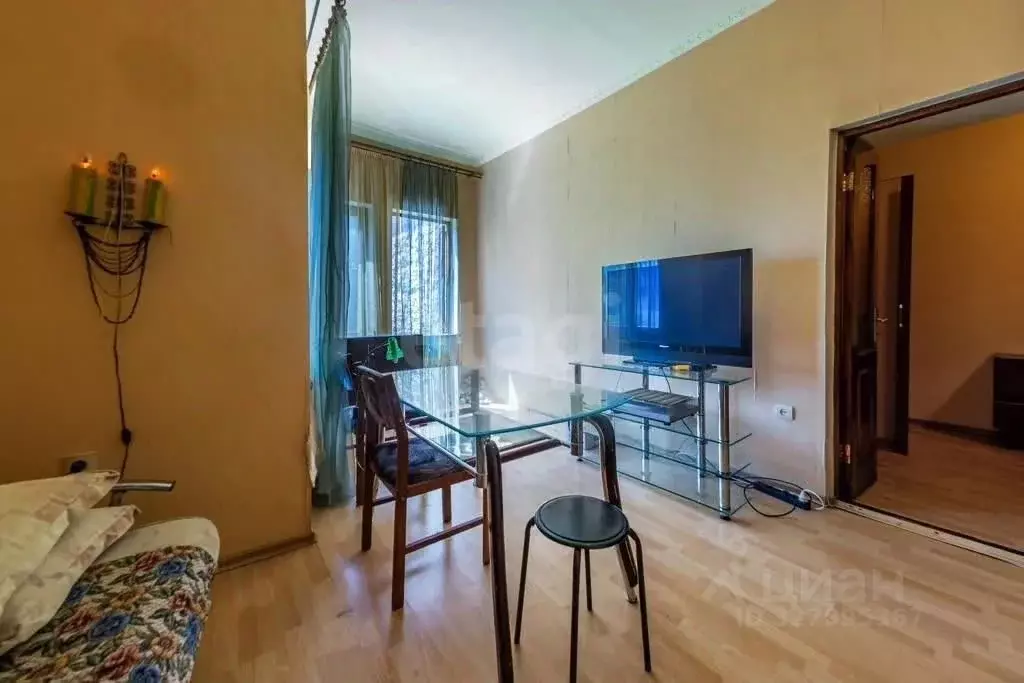 2-к кв. Крым, Ялта ул. Дмитриева, 16 (34.0 м) - Фото 1