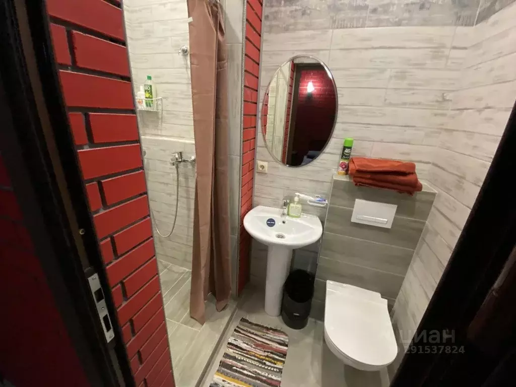 Комната Челябинская область, Усть-Катав ул. Строителей, 23 (25.0 м) - Фото 1