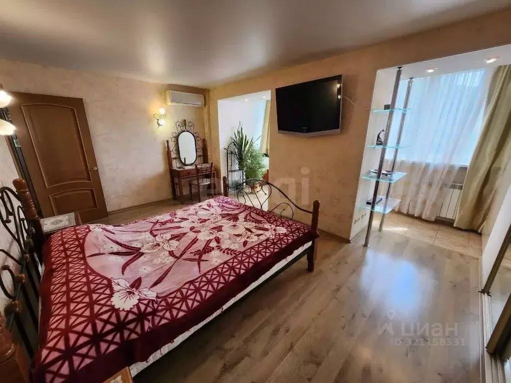 2-к кв. Приморский край, Владивосток ул. Шкипера Гека, 15А (40.0 м) - Фото 0