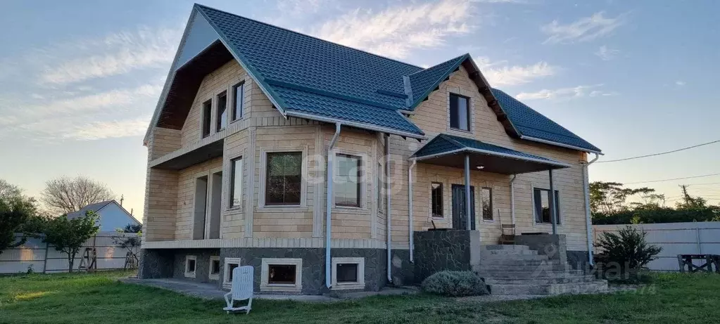 Дом в Краснодарский край, Темрюкский район, Тамань ст-ца Первомайская ... - Фото 1