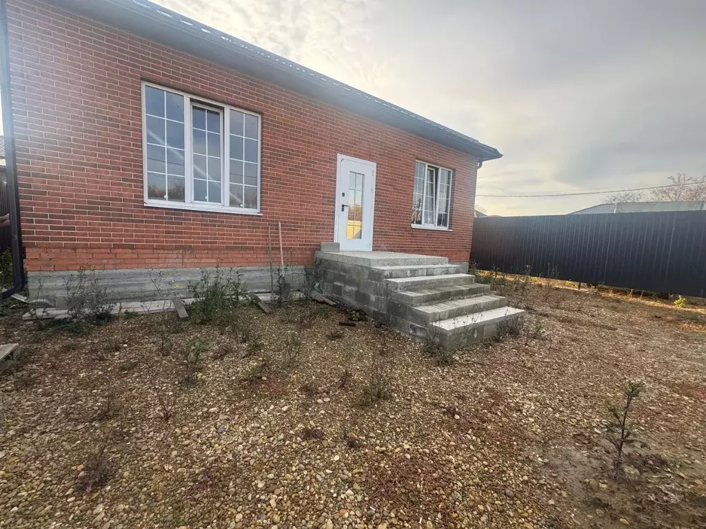 Дом в Краснодарский край, Армавир городской округ, пос. Заветный ... - Фото 0