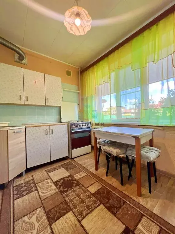 2-к кв. Калужская область, Кондрово Дзержинский район, ул. ... - Фото 1