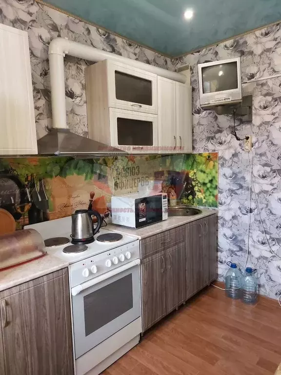 3-к. квартира, 63 м, 7/9 эт. - Фото 0